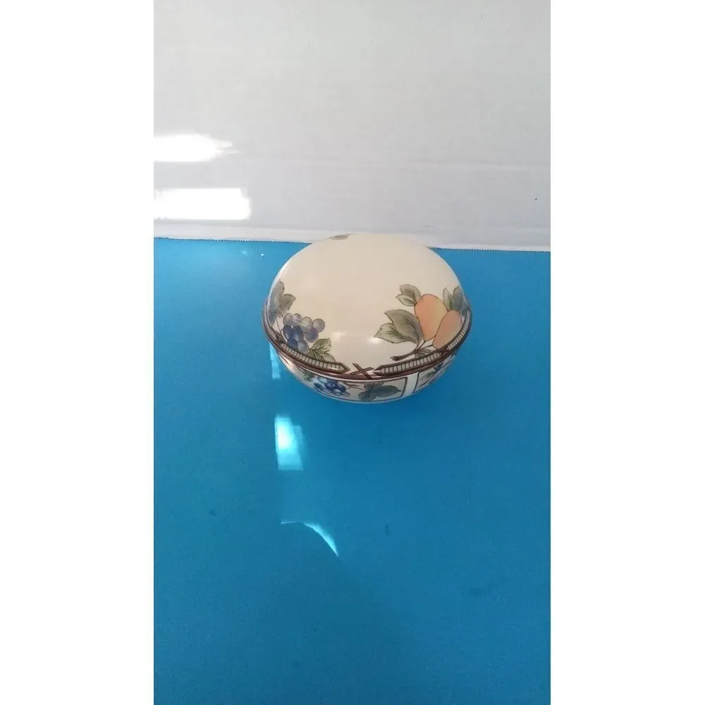 Vintage Floral Ceramic Trinket Box Round Jewelry Storage Container with Lid‎
